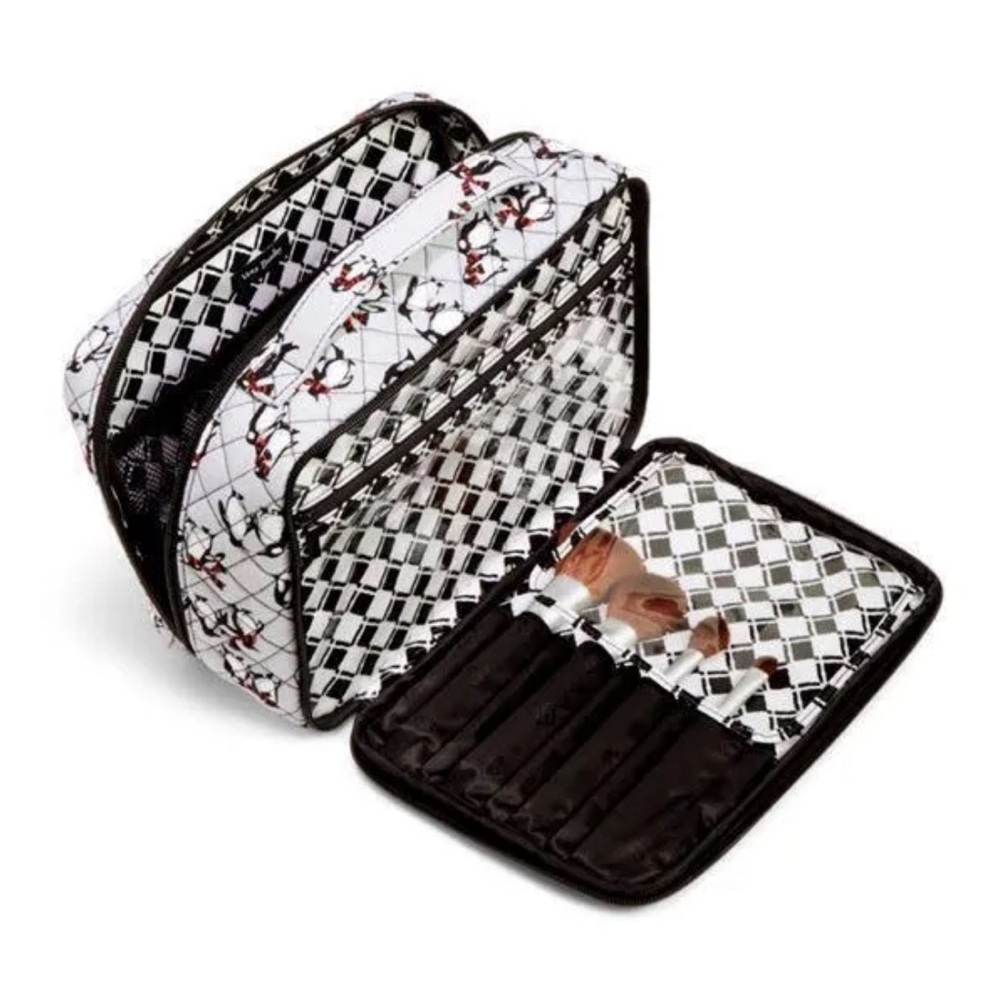 • Vera Bradley • EUC • Iconic Large Blush & Brush Case in Playful Penguins Gray